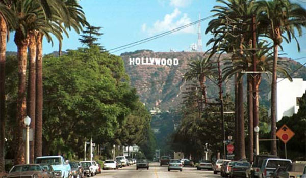 napis Hollywood widok z miasta