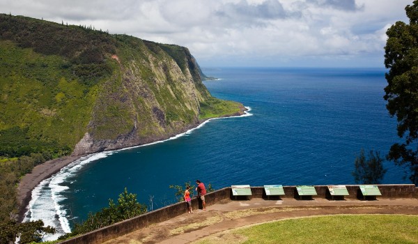 Waipio Valley Lookout